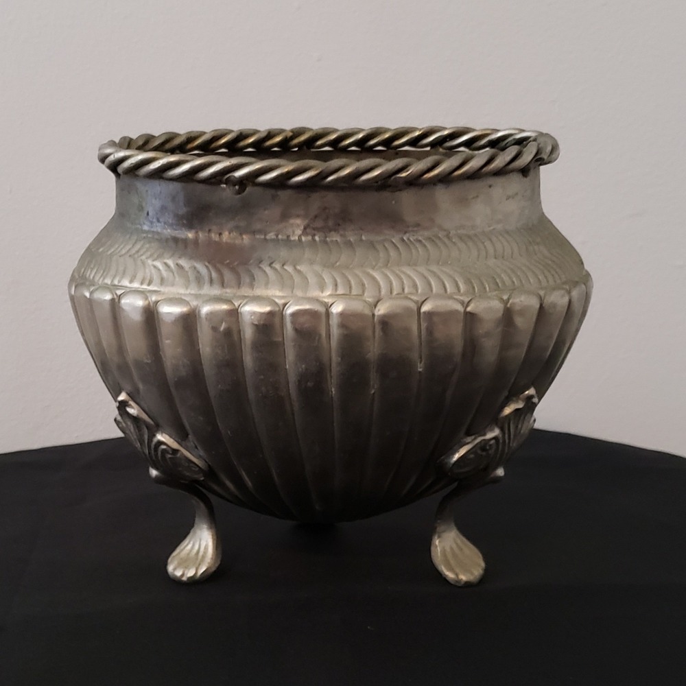 Vintage Brass Footed Planter Cachetpot Patina Rope Trim Ribbed Decor India